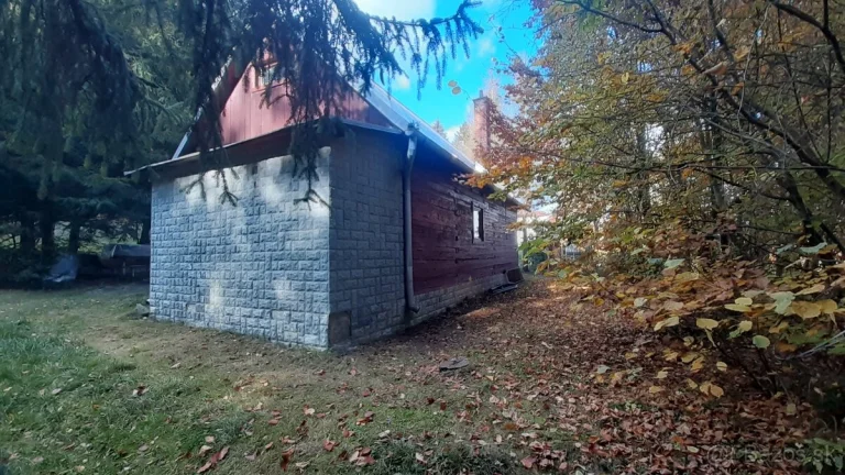 Chata s pozemkom 400m2 , Karvaša a Bláhovca