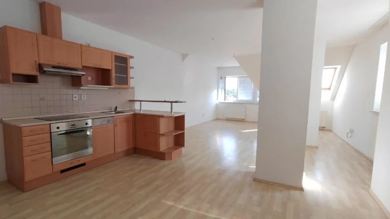 Pronájem bytu 3+kk v osobním vlastnictví 70 m², Blovice (ID 325-NP00089)