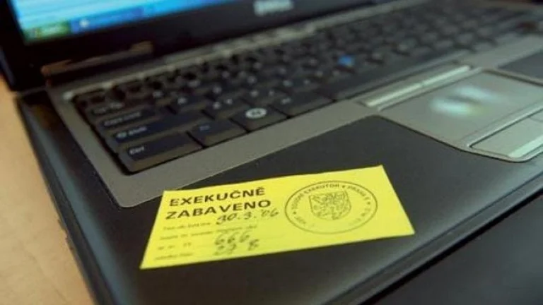 Změny v exekučních srážkách 2025: Letos je jich více a platí už i pro výplatu v lednu