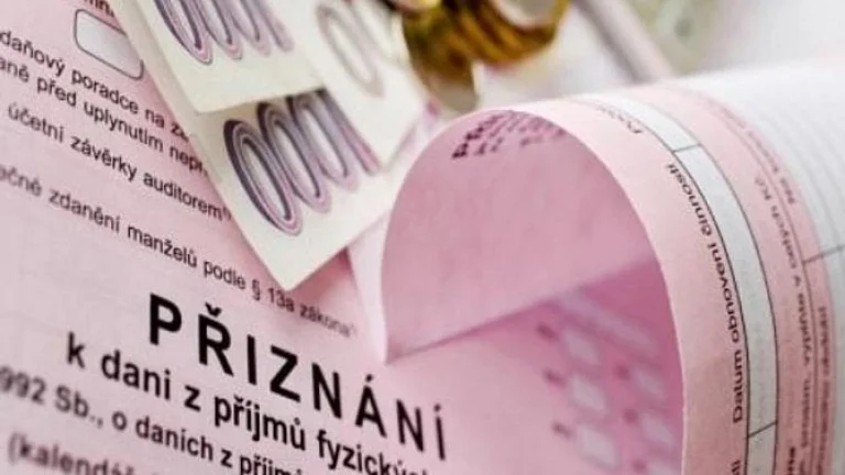 Daňové formuláře platné v roce 2025 ke stažení i k online vyplnění