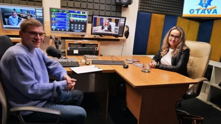 DAB+ nejsou jenom poplatky za šíření signálu, upozorňuje majitel malého rádia