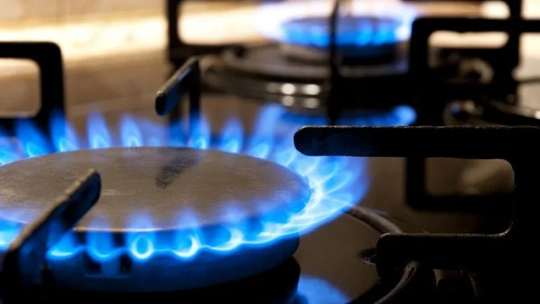 Vracíme vysoký přeplatek a zároveň zvyšujeme zálohy. Jak se vyznat ve vyúčtování za energie