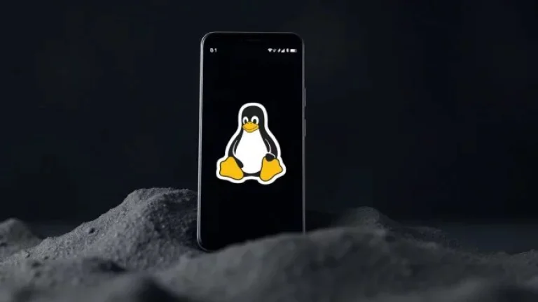 Debian v terminálu na Androidu, představena tapeta pro Ubuntu 25.04