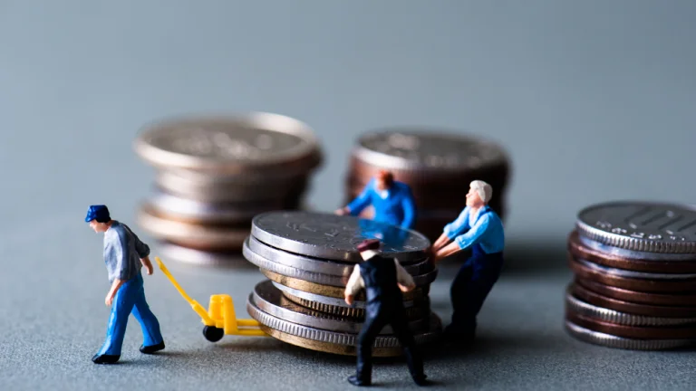 Některým dlužníkům v exekuci se nezabavitelné minimum v roce 2025 zvýšilo, jiným naopak snížilo
