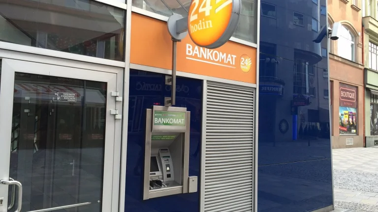 Máte ve Sberbank úvěr či hypotéku. Co dělat? Jak posílat platby?