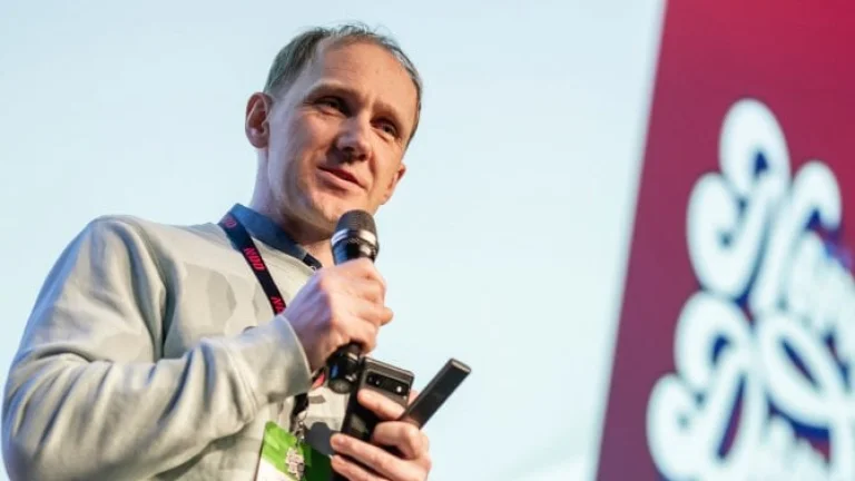 Aukce domén nemají vydělávat, cílem je spravedlivý přístup, říká Timo Võhmar z Estonska