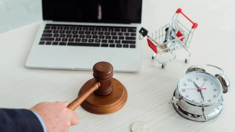 Plánujete se zapojit do dražby o iPhony? Seznamte se s podmínkami