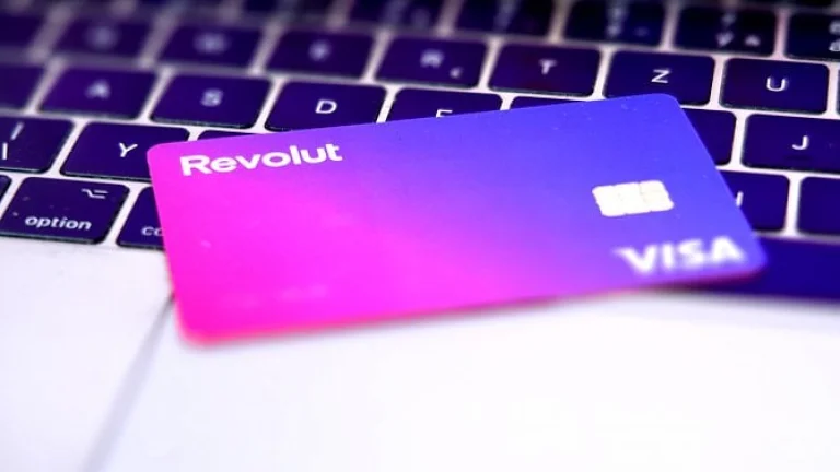 Revolut spustil spořicí účty v CZK. Na českou konkurenci nemají, ale výhody existují