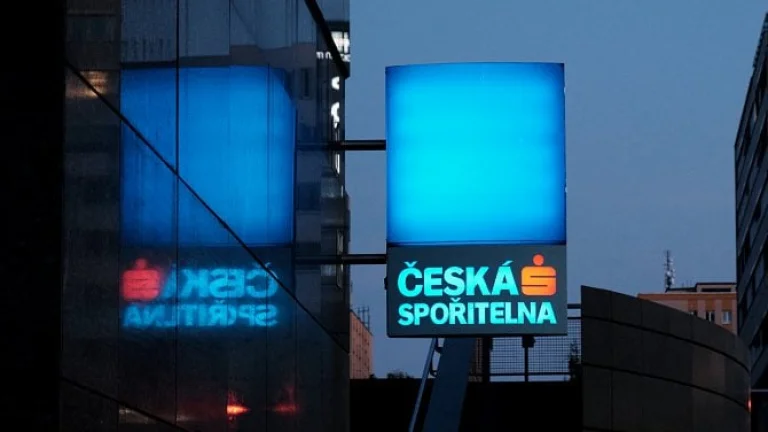 Česká spořitelna se rozvádí se zbylými poradci Partners. Někteří z nich o nadcházející změně netušili