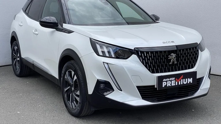 Peugeot 2008 1.2 PT GT Line