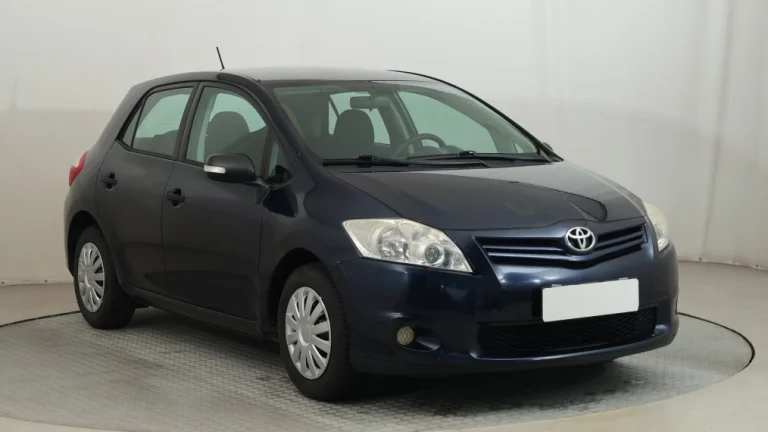 Toyota Auris, 2010