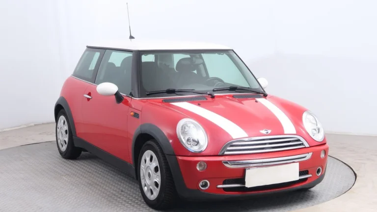 MINI Cooper, 2004