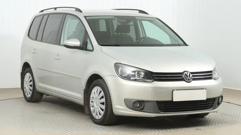 Volkswagen Touran, 2011