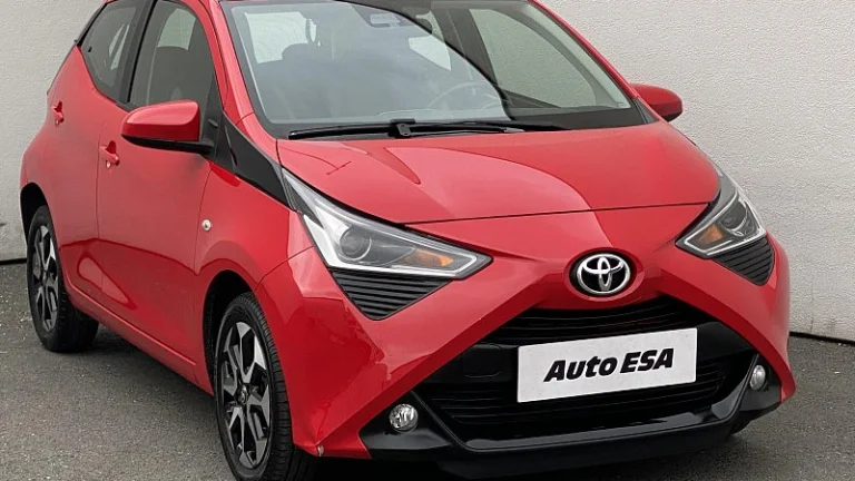 Toyota Aygo 1.0 X-play