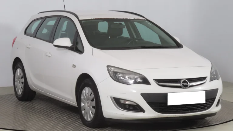 Opel Astra, 2013