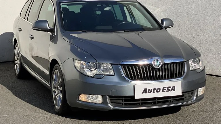 Škoda Superb II 2.0  TDi Ambition