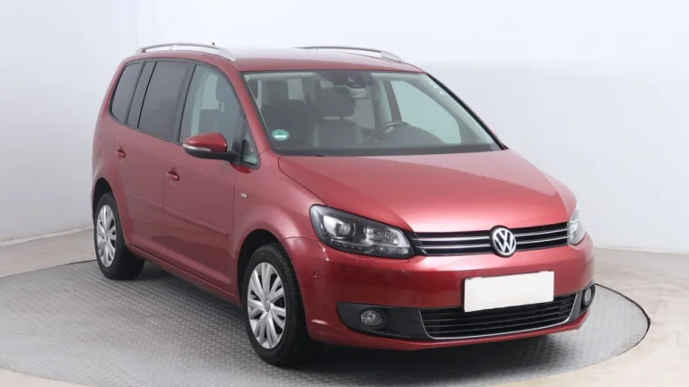 Volkswagen Touran, 2013