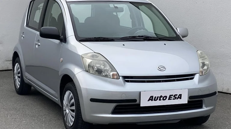 Daihatsu Sirion 1.0i 