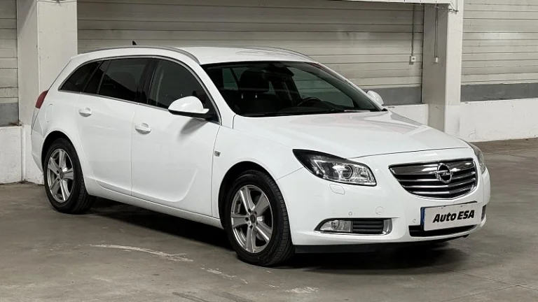 Opel Insignia 2.0 CDTi 
