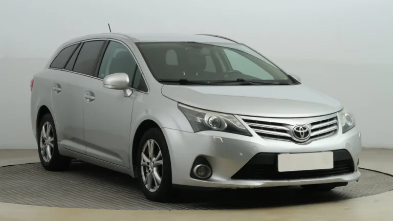 Toyota Avensis, 2012