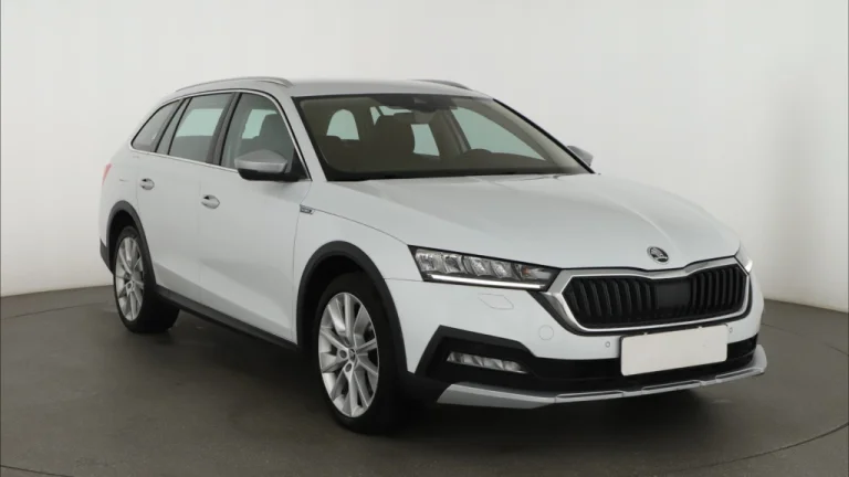Škoda Octavia Scout, 2021