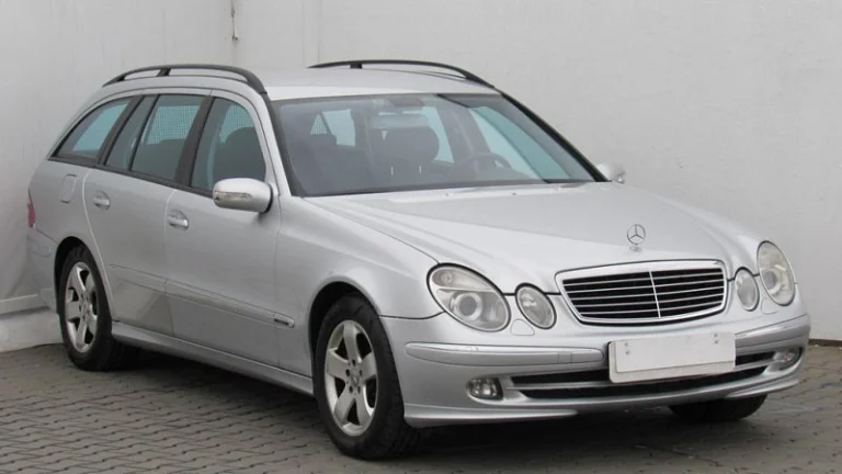 Mercedes-Benz Třída E 3.0 CDi