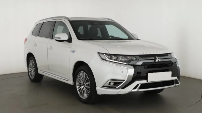 Mitsubishi Outlander, 2021