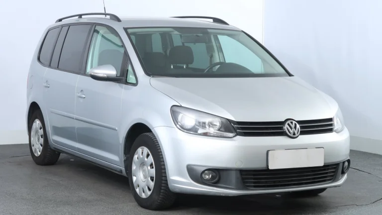 Volkswagen Touran, 2012