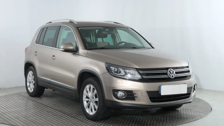 Volkswagen Tiguan, 2012