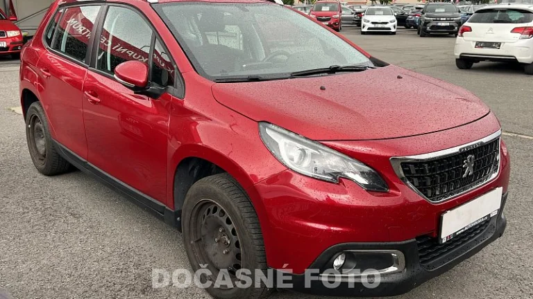 Peugeot 2008 1.2 PT 