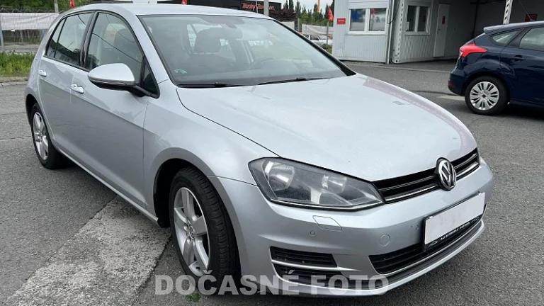 Volkswagen Golf 1.2 TSi 