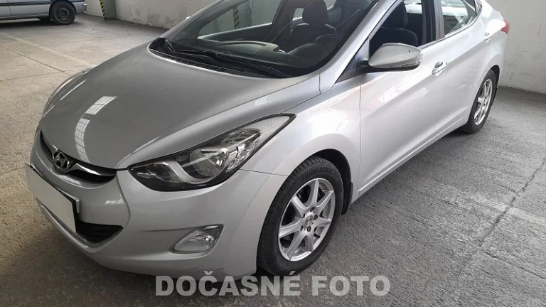 Hyundai Elantra 1.6i 
