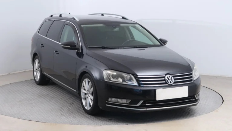 Volkswagen Passat, 2011