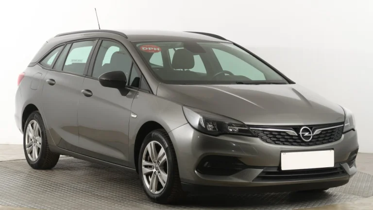 Opel Astra, 2021
