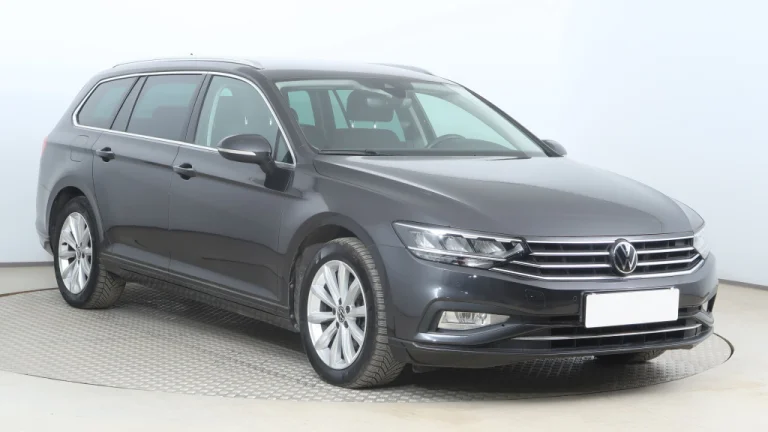 Volkswagen Passat, 2021