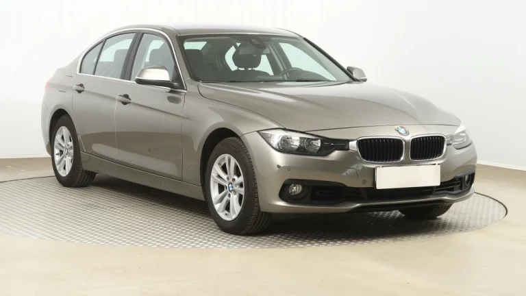 BMW 318 i, 2016