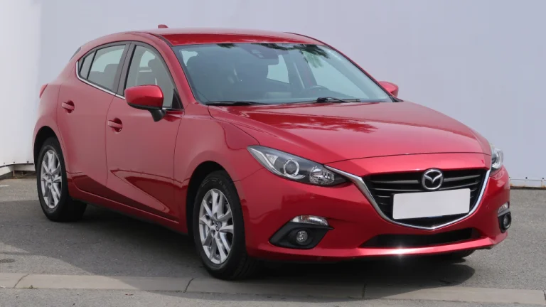 Mazda 3, 2013