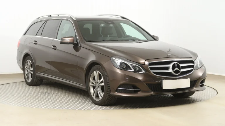 Mercedes-Benz E 250 CDI 4MATIC, 2013