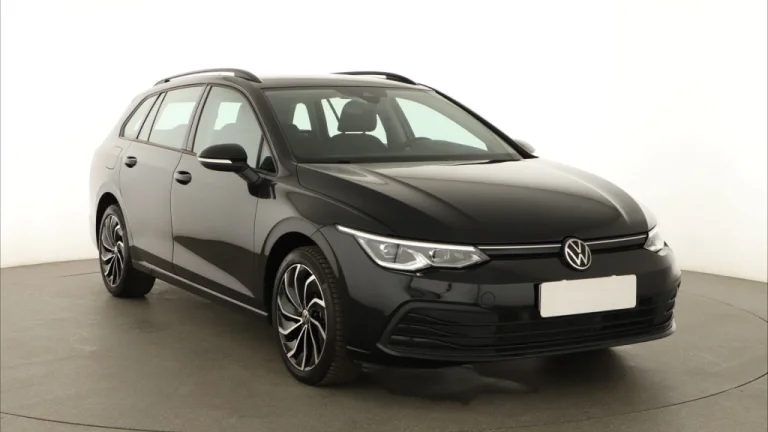Volkswagen Golf, 2021
