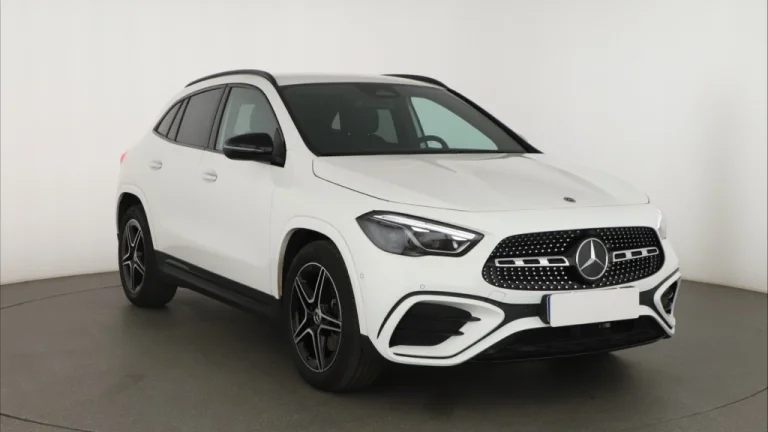 Mercedes-Benz GLA 200, 2024