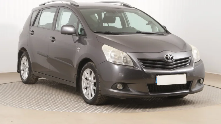Toyota Verso, 2011