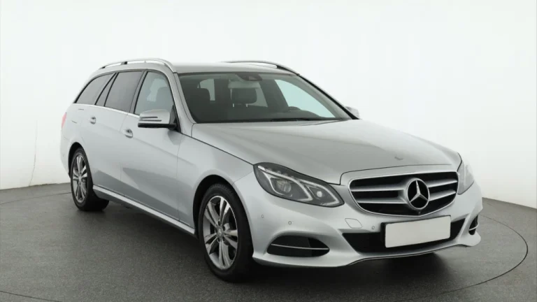 Mercedes-Benz E 250 BlueTEC 4MATIC, 2014