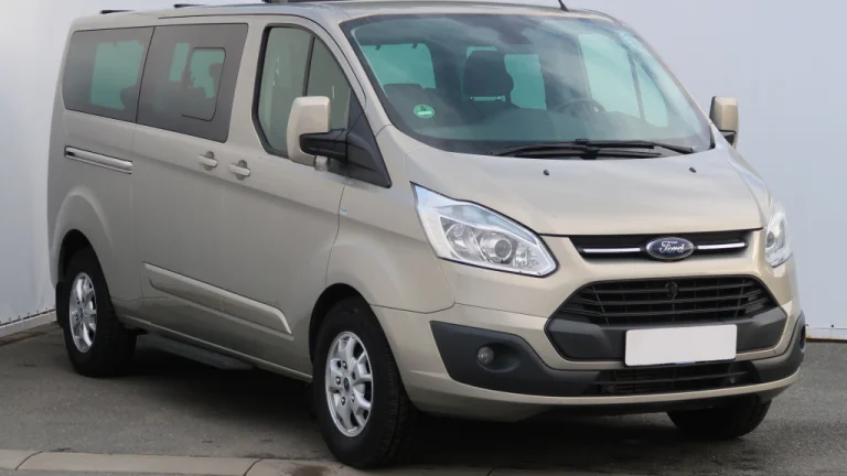 Ford Tourneo Custom, 2013