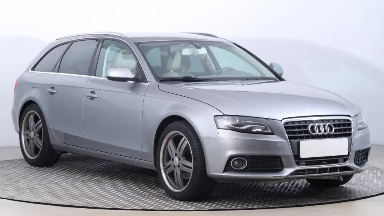 Audi A4, 2011