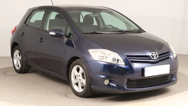 Toyota Auris, 2012
