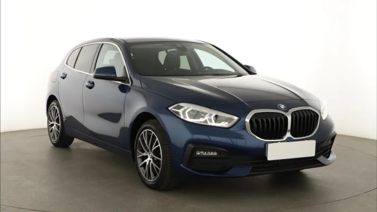 BMW 118i, 2023