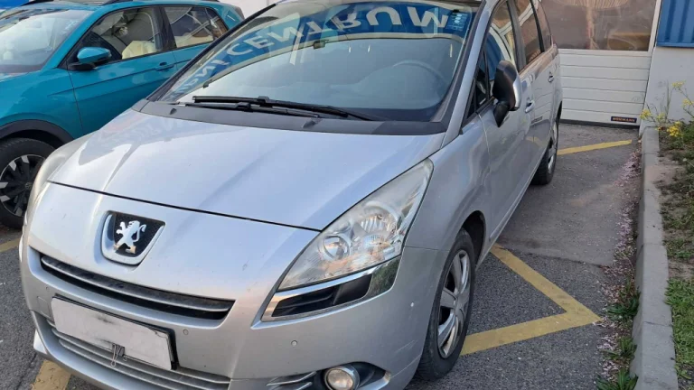 Peugeot 5008, 2010