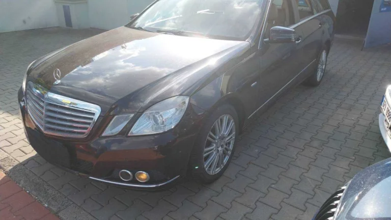 Mercedes-Benz E 350 CGI, 2010