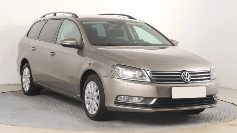 Volkswagen Passat, 2012