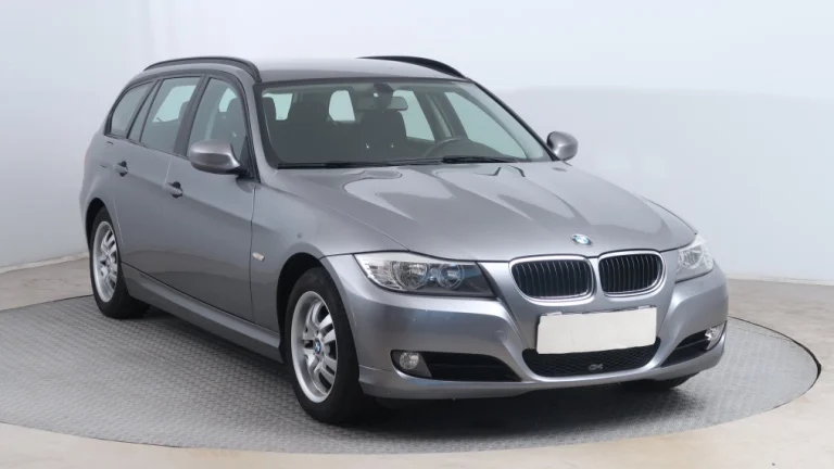 BMW 318 i, 2011